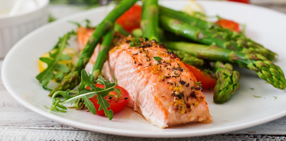 cooked salmon with fresh vegetables | SeaShore Realty