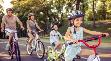family riding bicycles | SeaShore Realty