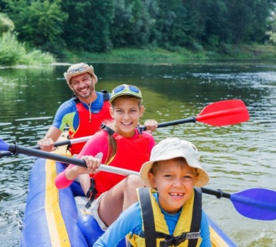 family kayaking in topsail island, nc | Seashore Realty