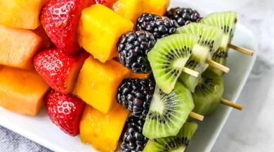 rainbow fruit kebobs | seashore realty