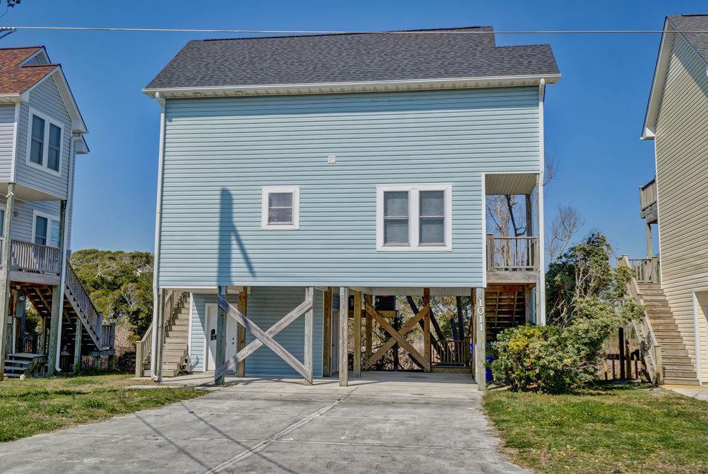 1011 S Topsail Drive Island Interior Vacation Rental