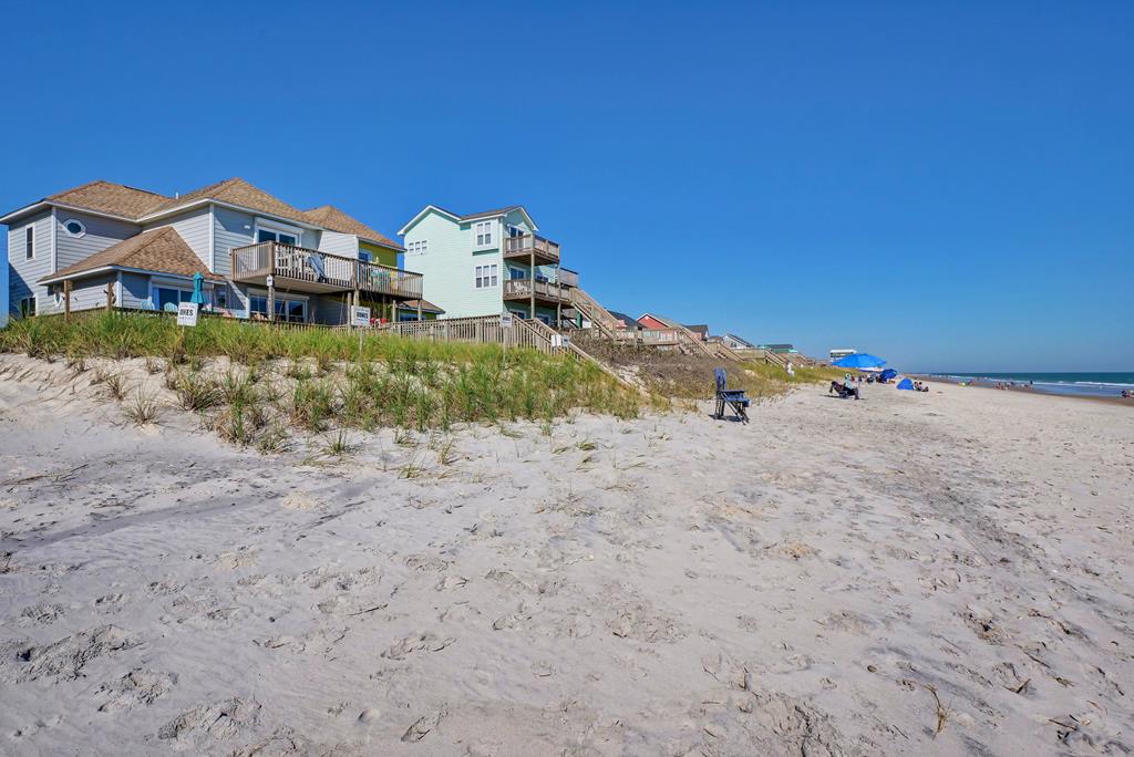 3956 Island Drive Oceanfront Vacation Rental