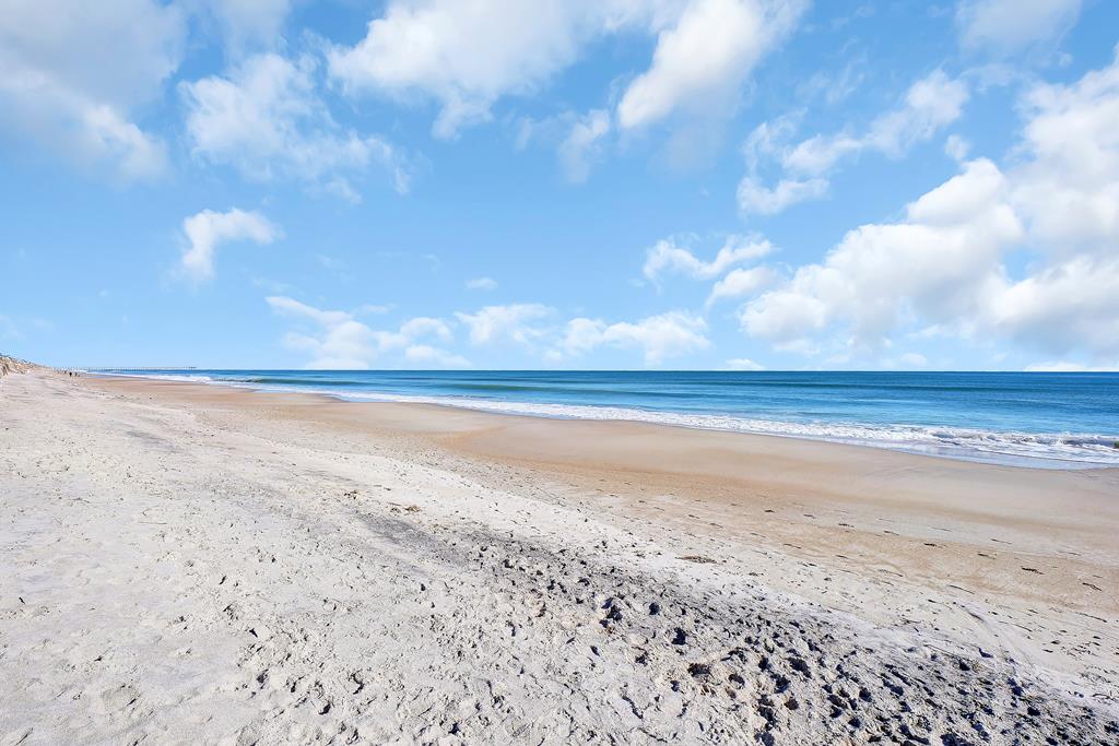 1105 S Shore Drive Second Row Vacation Rental