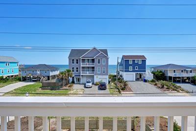 1401 S Shore Drive - Paws and Relax